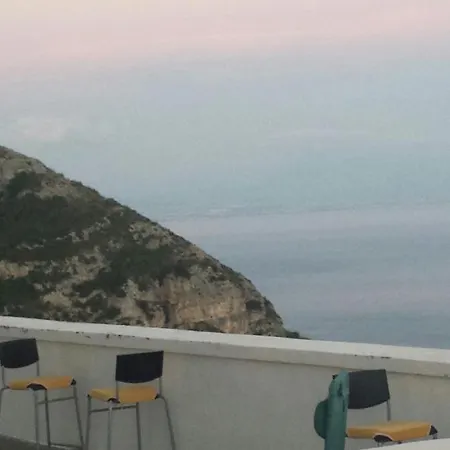 Camera Panoramica Vista Mare